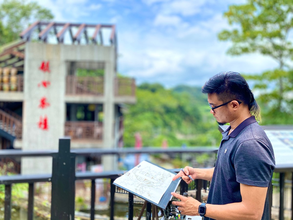 交通部觀光局參山國家風景區管理處今年首度與水彩城市速寫畫家鄭開翔老師合作