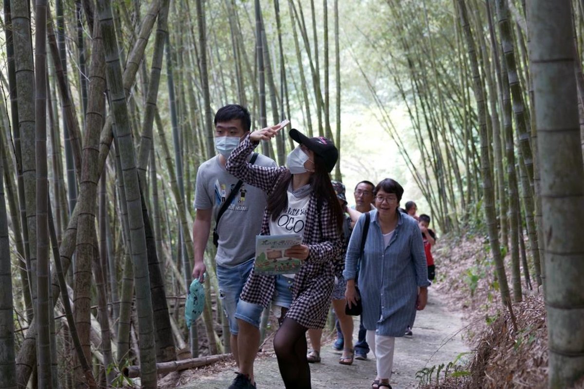 苗栗縣推出「秋遊苗栗安心玩系列活動｣， 第一場活動「下一站幸福-秘境鐵道遊｣17日於三義鄉登場