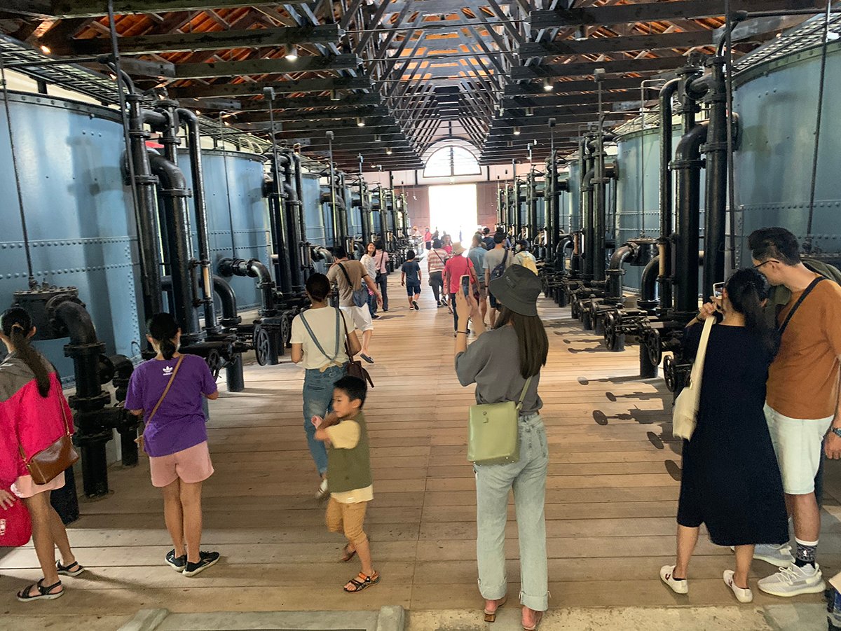 中秋連假晴朗舒適 臺南觀光景區人潮持續增加適 3 山上水道花園博物館館內遊客眾多