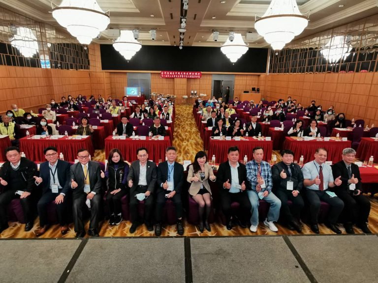 台灣商圈產業覌光發展總會，成立一週年召開理監事會議，總會長周水美與會全員大合照