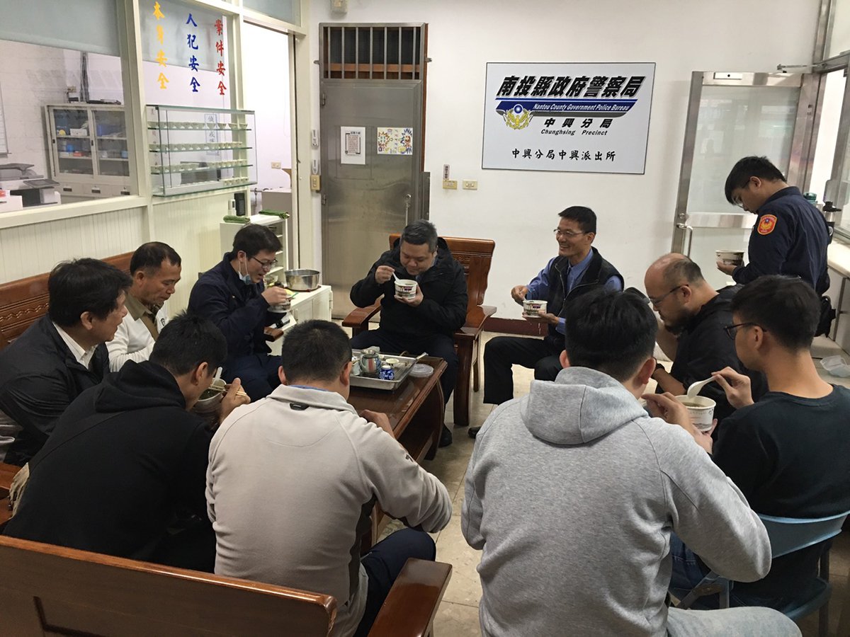 南投中興警分局團圓吃湯圓 暖心過冬至 2 S 46923792