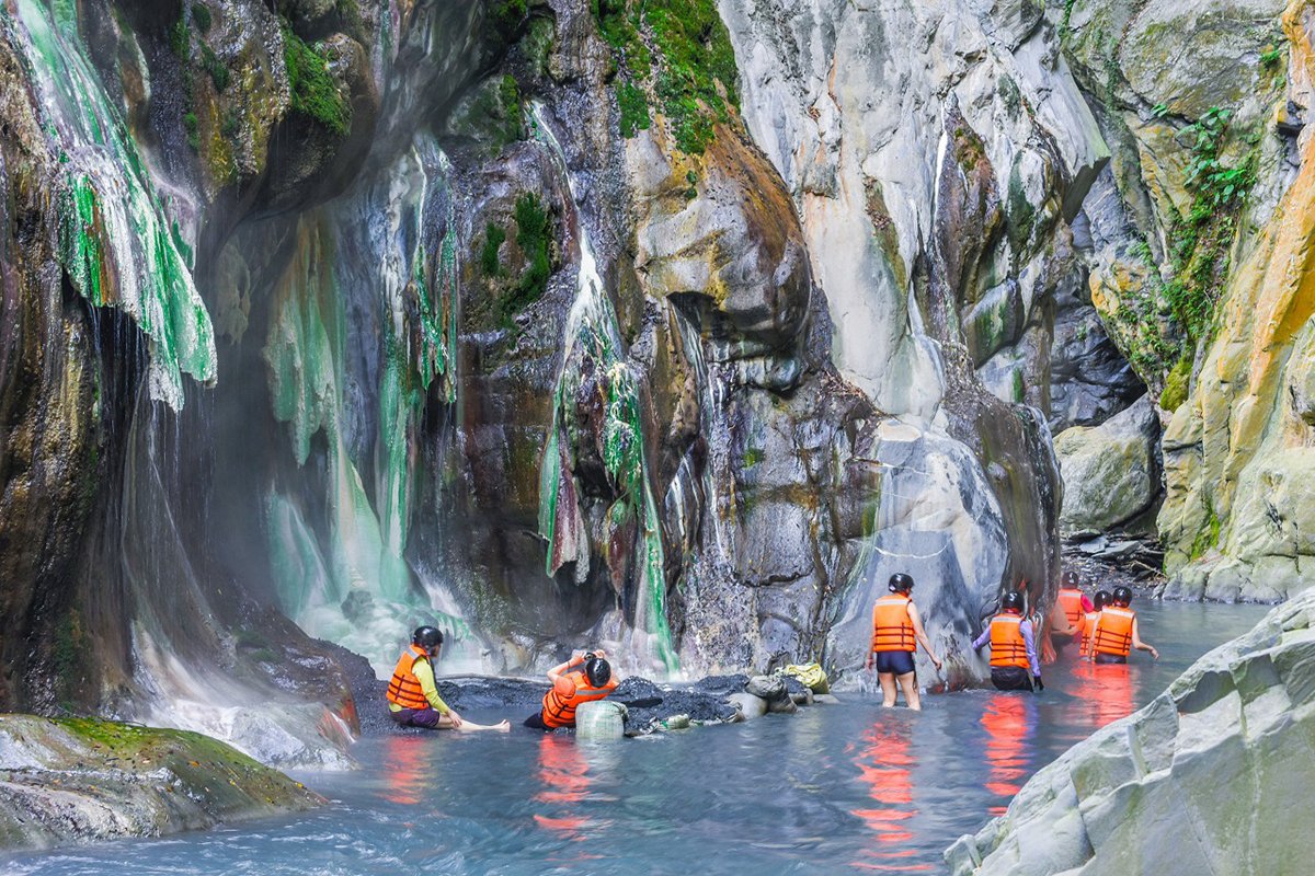 台東最美野溪秘境栗松溫泉-可樂旅遊提供