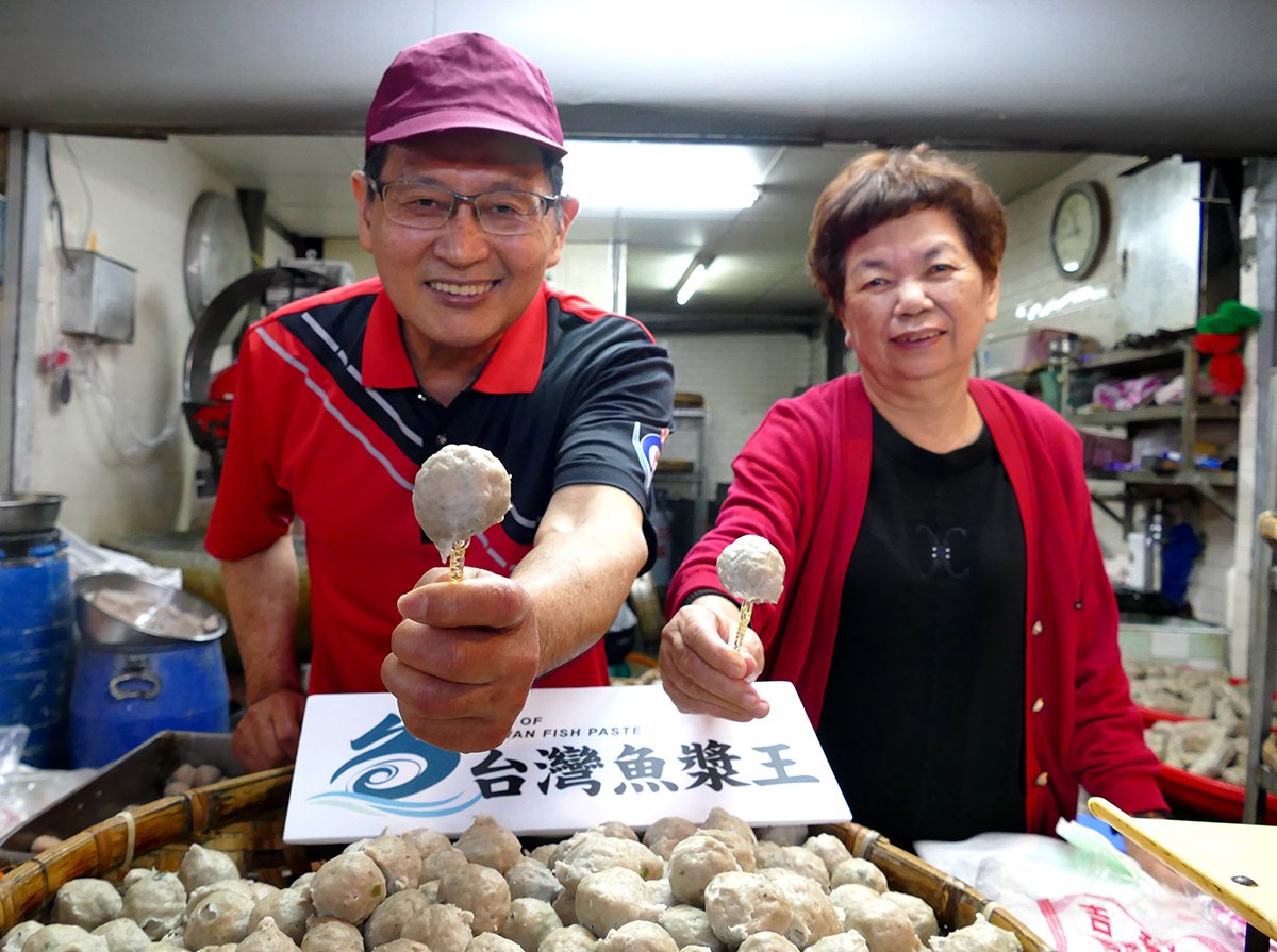 位於佳里區的中山市場「伍興魚丸店」在佳里地區已傳承50年的在地名店