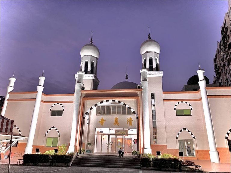 台灣中部地區齋戒月時間為伊斯蘭曆1442年9月(RAMADAN)1日(國曆4月13日)至10月(SHAWWAL)1日(國曆5月13)。