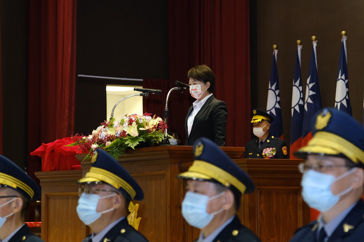 台中市警局卸新任分局長大隊長交接盧秀燕勉持續守護台中治安交通 3 公dscf0679