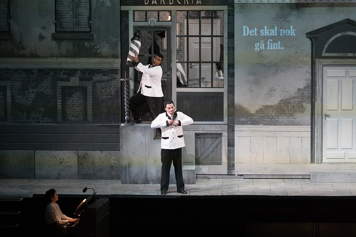 羅西尼歌劇《塞維亞理髮師》© The Royal Danish Theatre Miklos Szabo