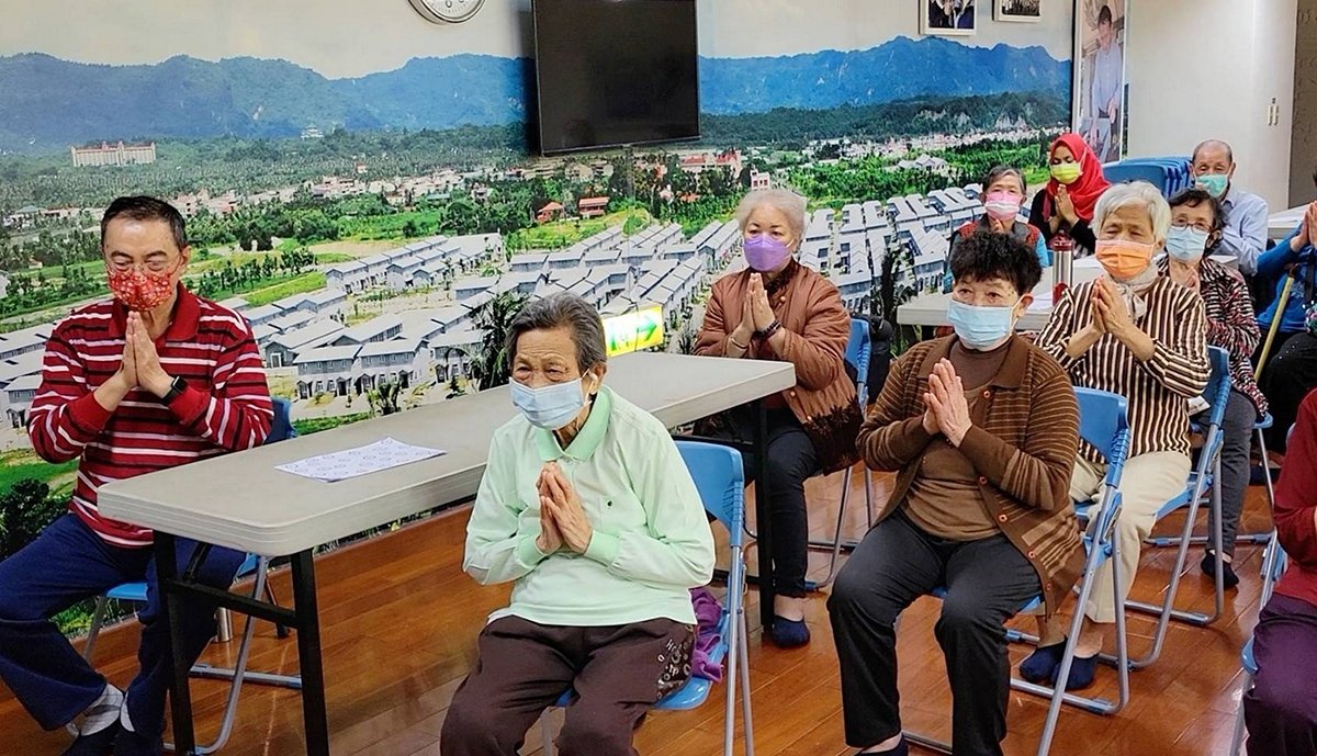 慈濟長照近三千長輩 善念共振祈願和平弭戰禍 3 004 2