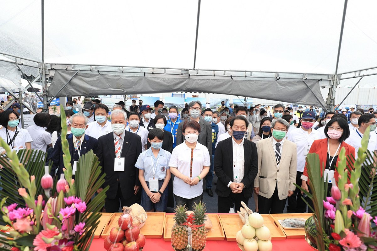 世界級地標台中綠美圖今上梁 盧市長 乘載市民文化夢 活動合影6jpeg