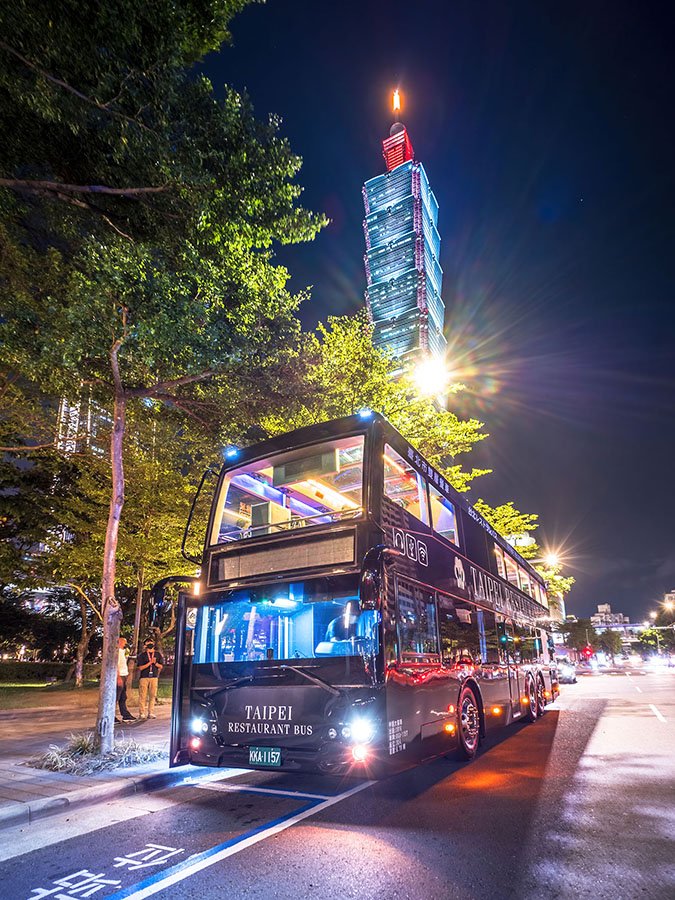 台北觀光雙層巴士城市夜覽_可樂旅遊提供