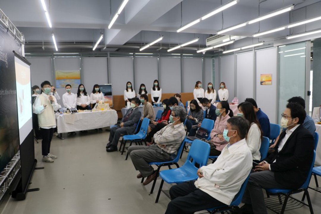 中國醫藥大學藥用化妝品學系第十七屆畢業展美豔登場 4 畢業同學介紹彩妝系列產品特色-800