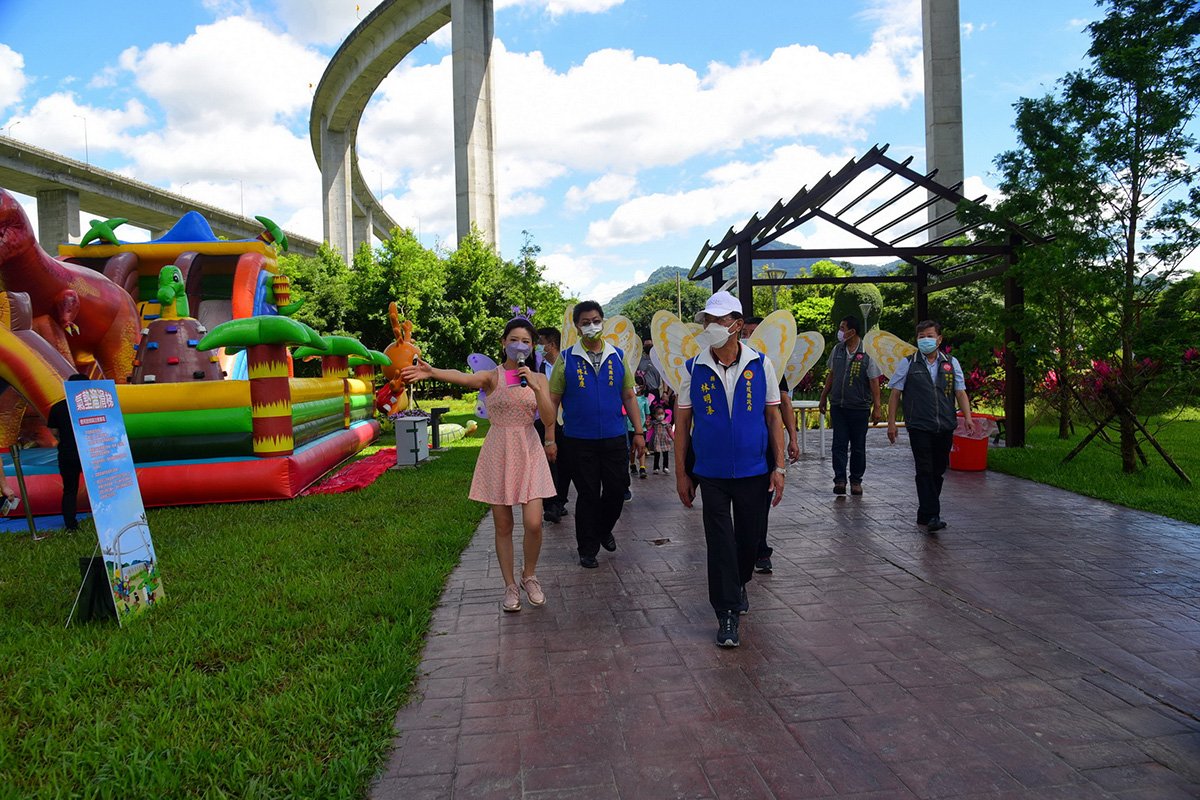 聳雲天綠雕園區「蝶舞奇幻樂園」親子活動隆重開幕 5 078B03FE 03D8 420D 9F57 82F1E4233AC8