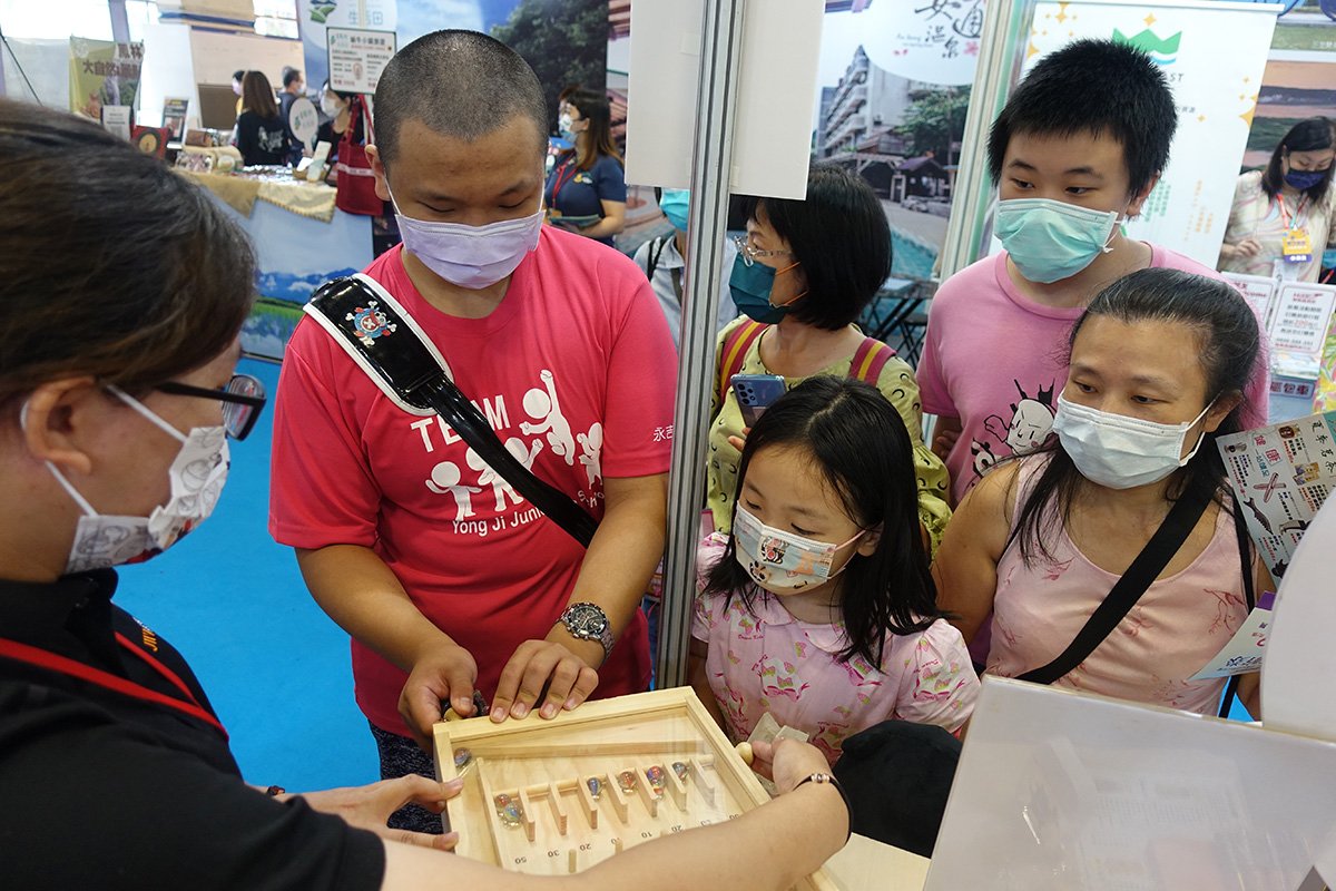 參山台灣觀巴行程買一送一 喔熊商品大優惠買氣搶搶滾 2 DSC02949