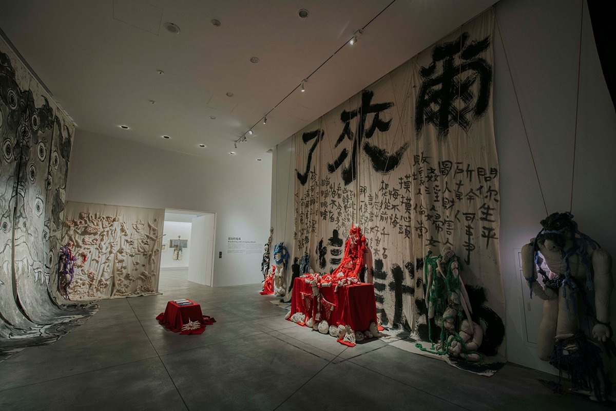 《亞洲的地獄與幽魂》展-藝術家顏忠賢老師作品《地獄變相》(臺南市美術館提供)