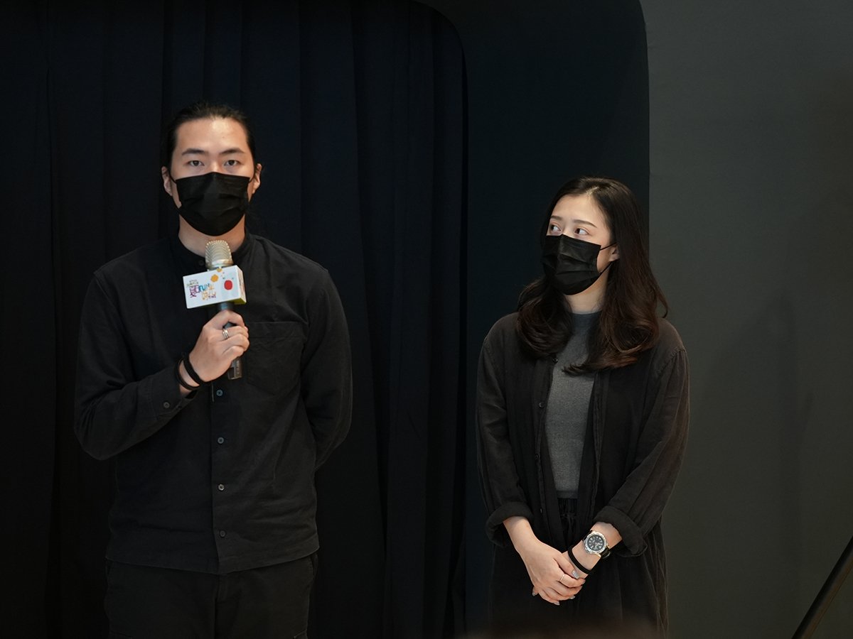 藝術家致詞(左起)導演暨音樂設計李勻、編舞暨製作人楊悅