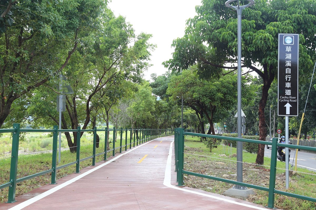全線正式串連! 霧峰草湖溪畔自行車道第四、五期今啟用 4 台中市霧峰區草湖溪畔自行車道第四-五期完工啟用