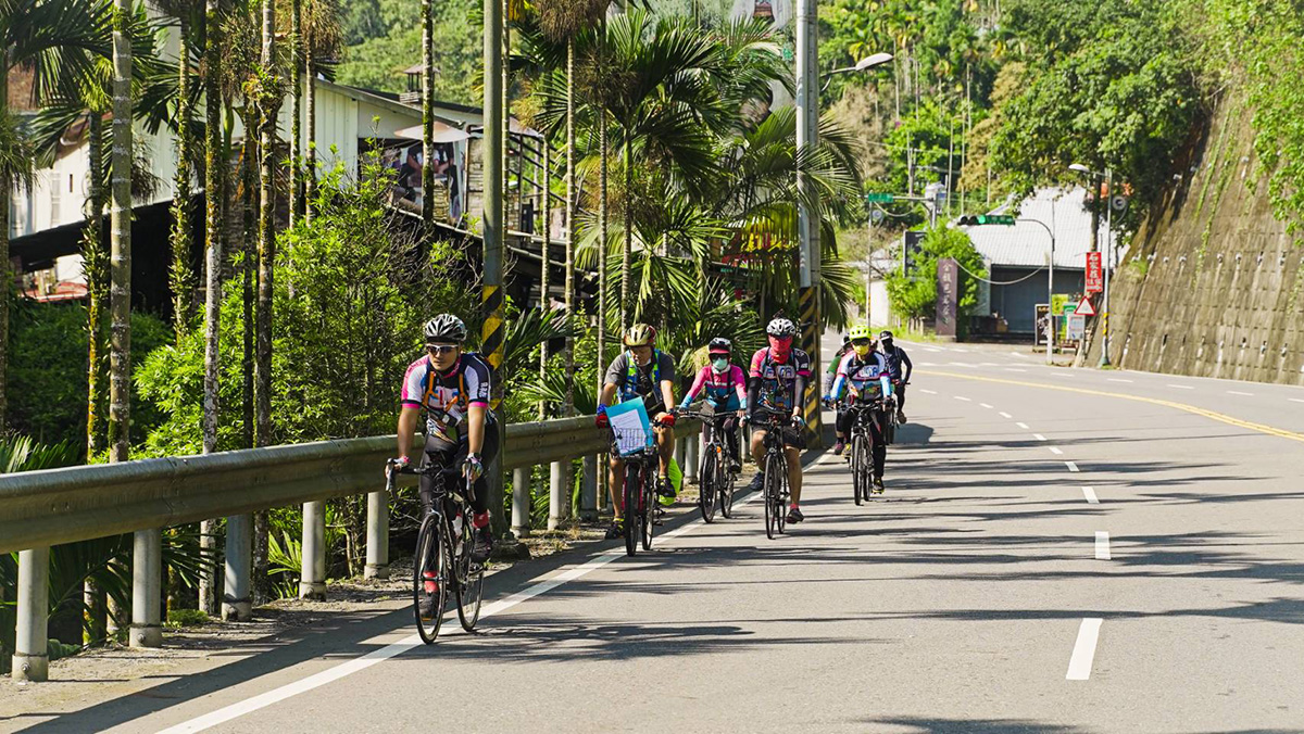 日月潭國家風景區管理處今年延續辦理「自行車導覽人員培訓」課程，16日順利圓滿結業