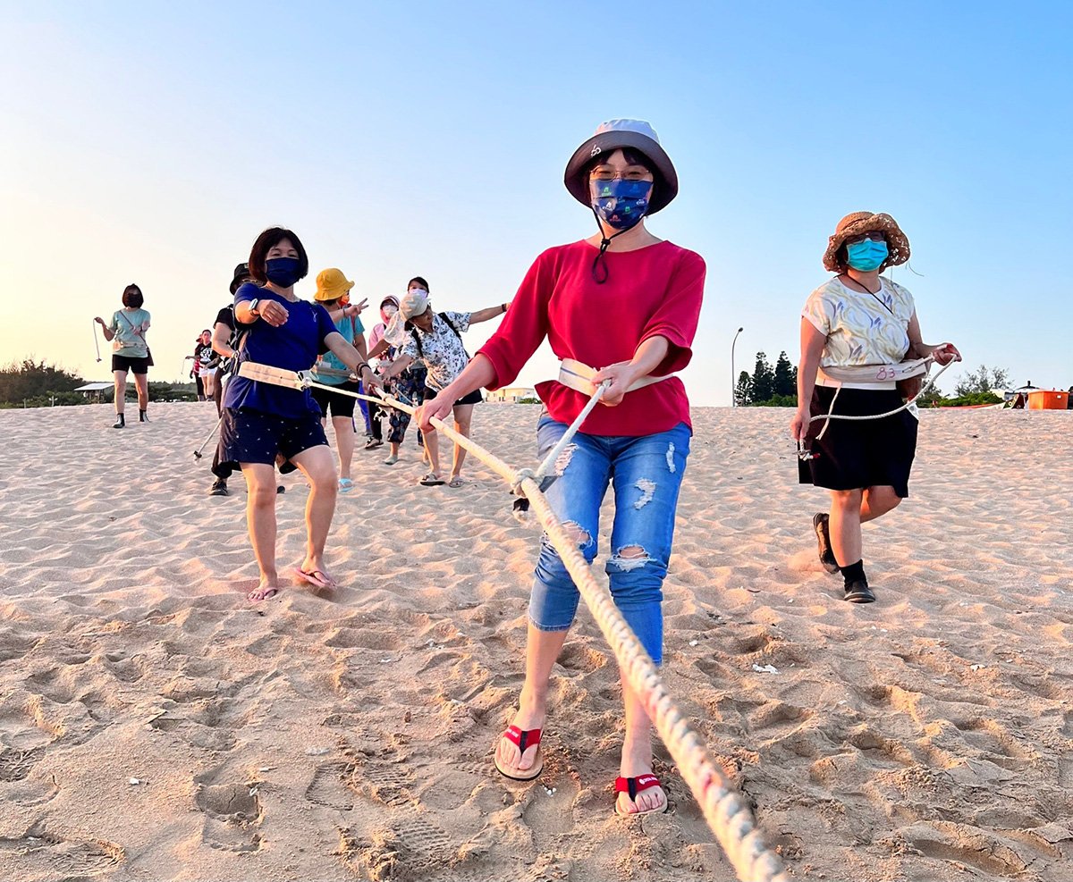 澎湖「潮澎遊Wave Penghu」　牽罟、風浪板、擼魚栽3項體驗深入在地文化傳統，探索不一樣的澎湖！