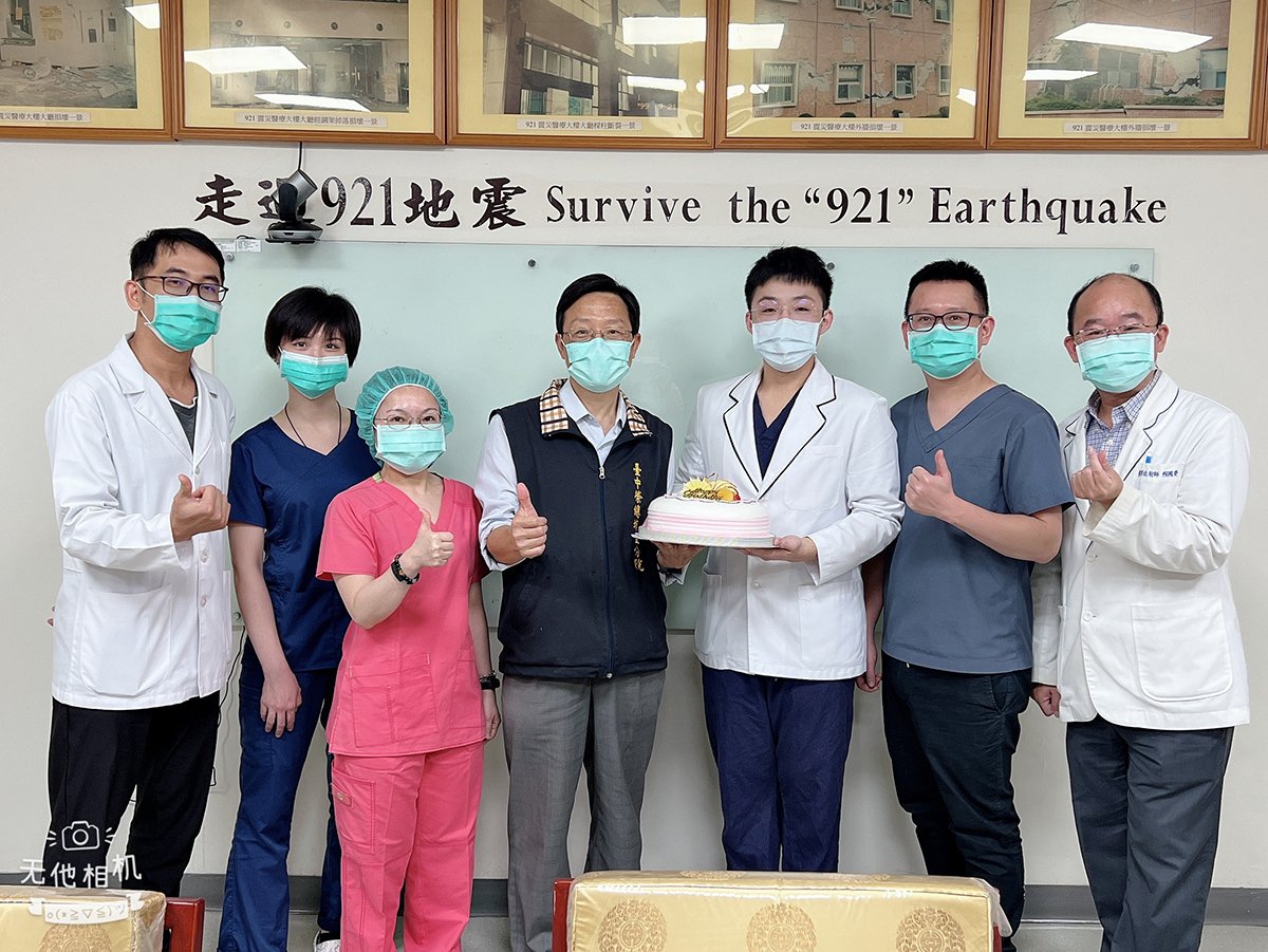 慶祝「放射師節」 臺中榮總埔里分院向放射師同仁致敬 1 慶祝「放射師節」 臺中榮總埔里分院向放射師同仁致敬