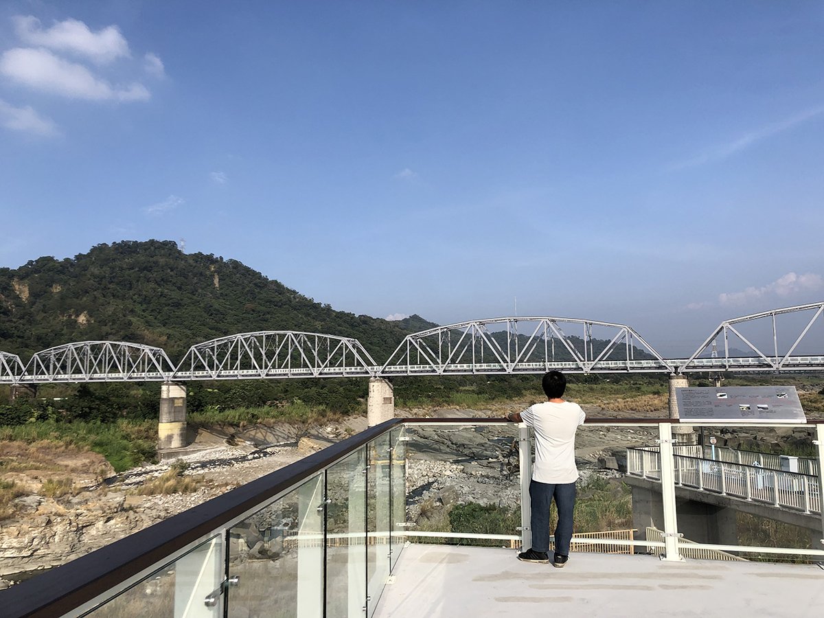 葫蘆墩圳舊進水口周邊打造360度觀景平台 3 於360度眺景平台遠眺花樑鋼橋