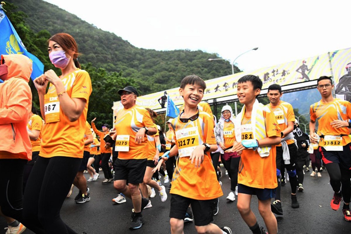 雲朗觀光太魯閣峽谷馬拉松 一萬四千名選手參與盛會