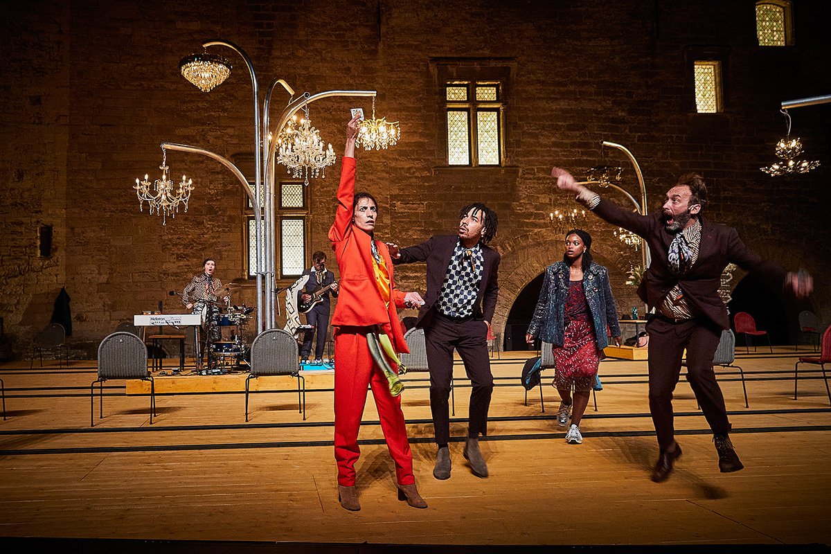 亞維儂藝術節╳提亞戈．羅提吉斯《櫻桃園》2021年演出劇照©Christophe Raynaud de Lage／Festival d'Avignon_3