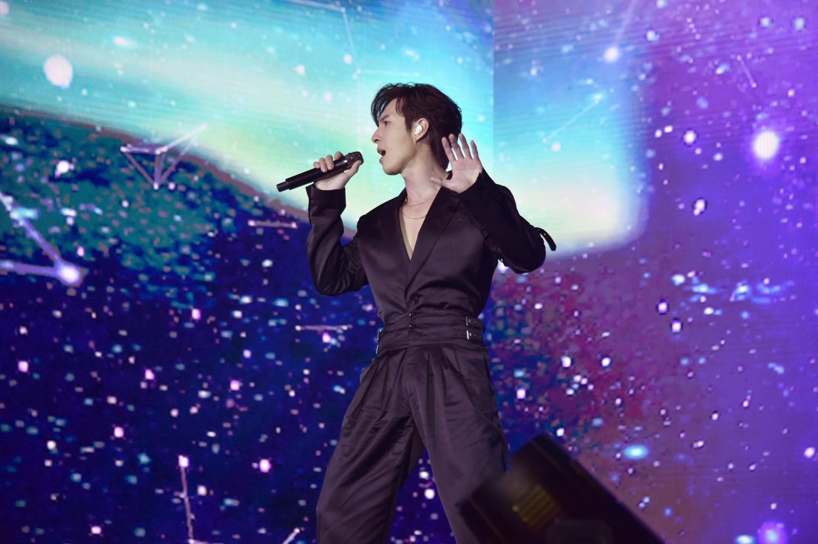 2022新北歡樂耶誕城「巨星耶誕演唱會」10晚登場 3 陳勢安邀請粉絲們一起大合唱