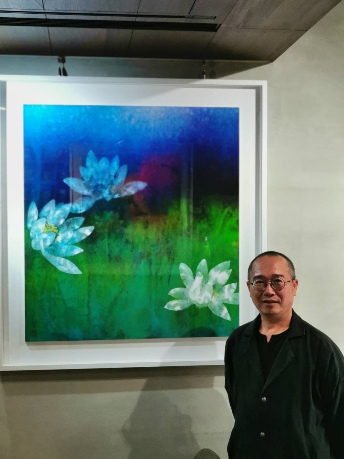 陳正隆展出琉璃光･荷系列作品