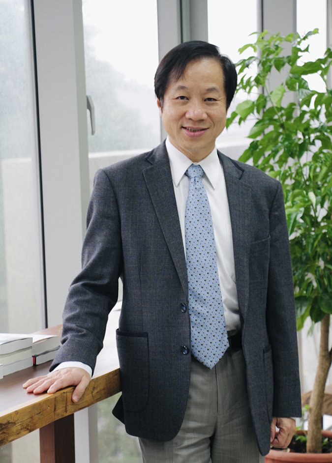 東海大學張國恩校長推動EMBA全面採用紐約大學等世界名校Capstone course（統整式課程），幫助高階經理人透過課程統整深化學習。