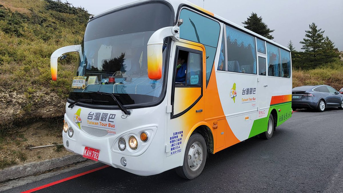 台灣觀巴公益活動駛入南投 推廣南投景點 1 163839