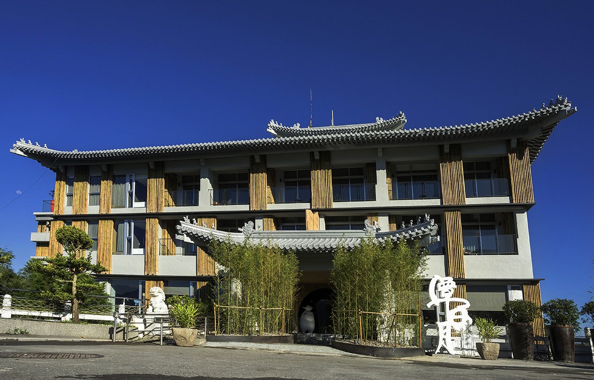 ​暑假前哨戰開打！曾獲得「2021全台最美飯店&最美客房雙冠軍」的承億文旅潭日月飯店，於520周末率先祭出暑假前夕優惠