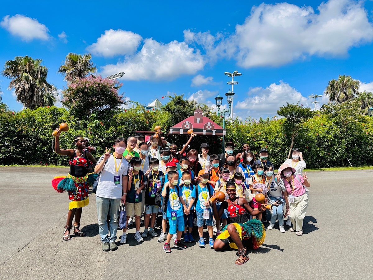 邀北台灣育幼院童暢遊六福村 一圓旅遊夢 6 S 110903424