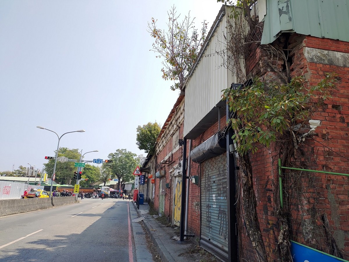 台中新民街倉庫群 預計明年底啟動修復工程 1 市定古蹟原應有美麗的紅磚外牆