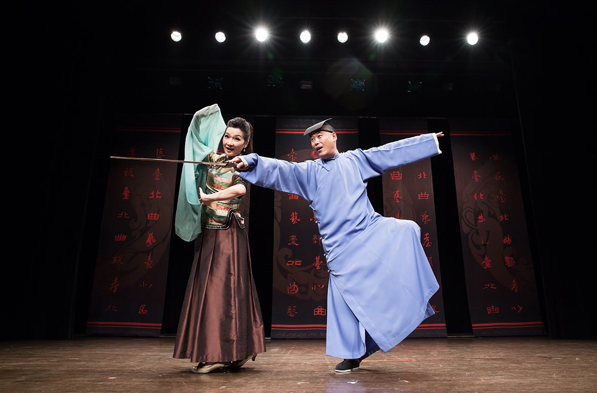 北曲淬鍊30年精華巡迴 8/5臺中國家歌劇院首演 1 相聲左-謝小玲、右-劉士民
