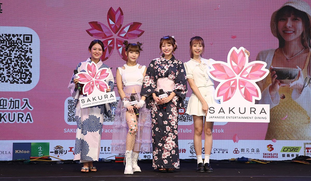 林襄協同師妹芷霖、台灣偶像女團AKB48 Team TP蔡亞恩一同擔任海選評審團