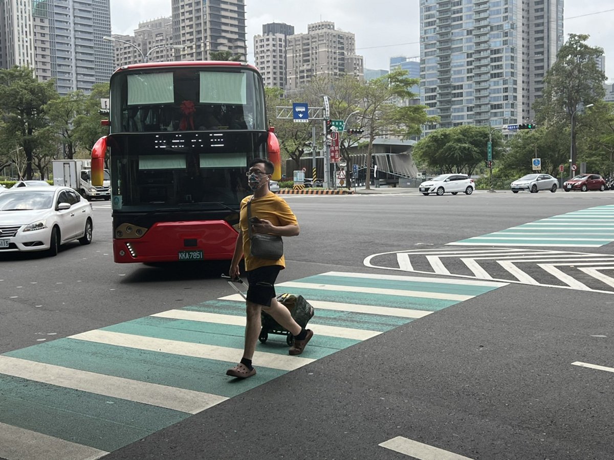 罰很大 交通違規罰鍰記點並加重 2 S 377970785
