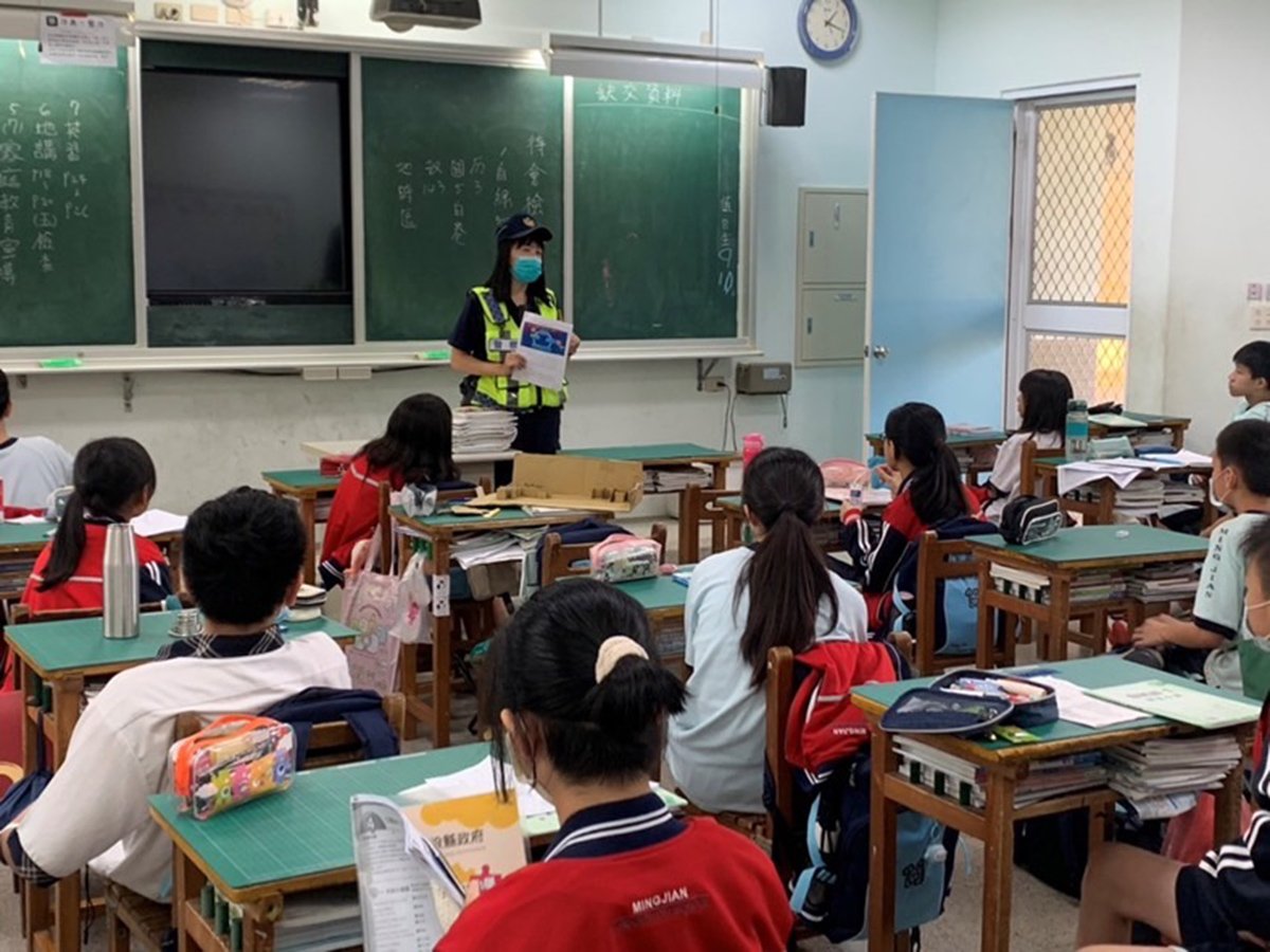 南投分局反詐宣導走入校園分享防制網路詐騙