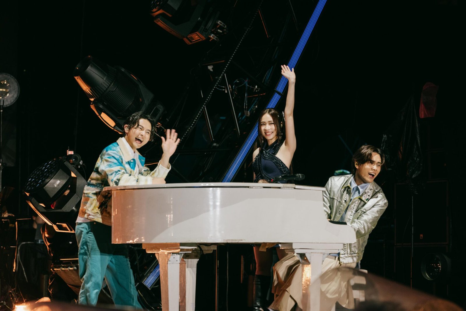 韓星JESSICA與告五人樂團首度合體演出 高雄啤酒音樂節震撼登場 2 1 46