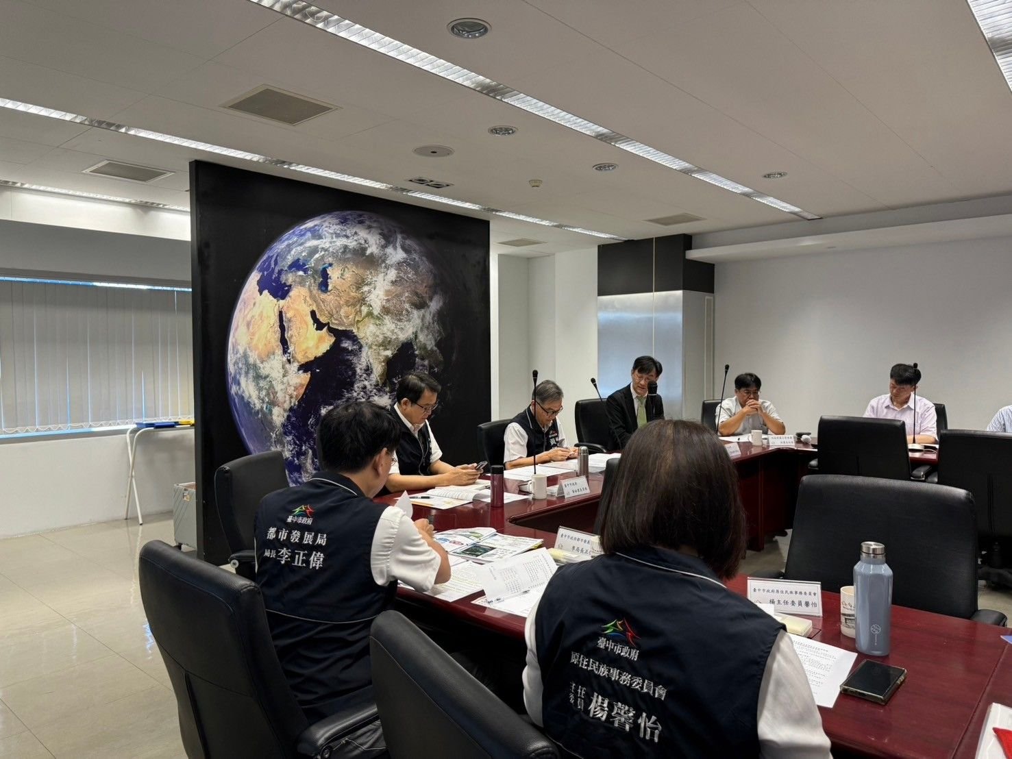 內政部為推動國土計畫拜會中市府 黃副市長:應先回應民意並審慎評估轉軌 1 雙方就國土計畫整體制度 國土功能分區劃設及地方反映意見進行交流4