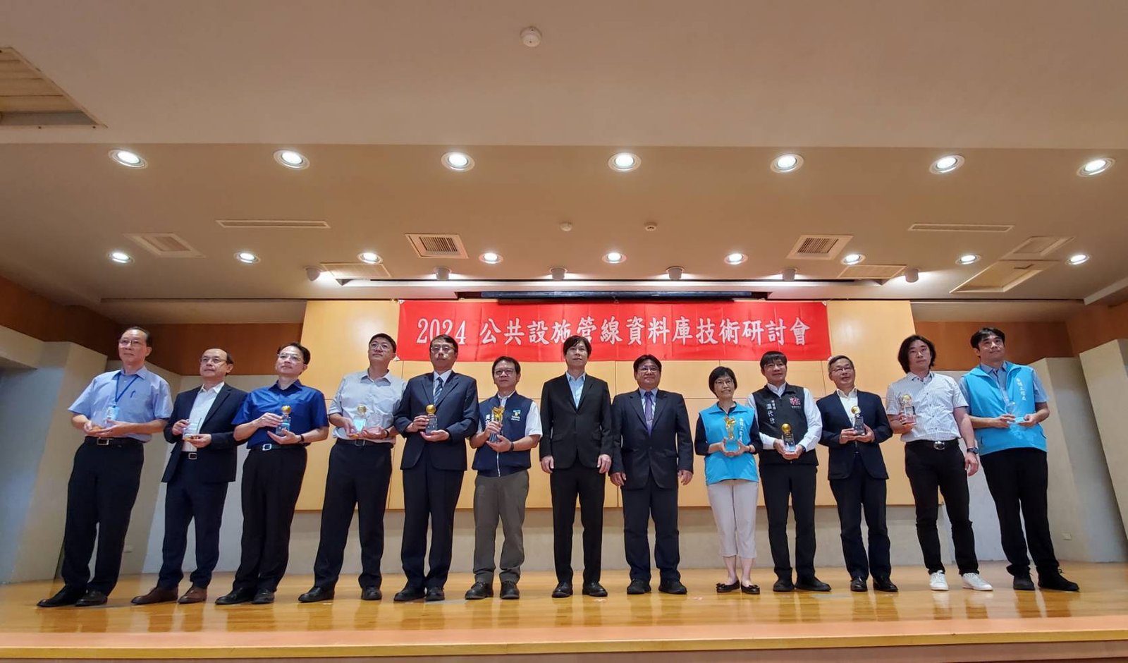 01 智慧化管線管理見成效 中市建設局獲中央評鑑全國優等獎