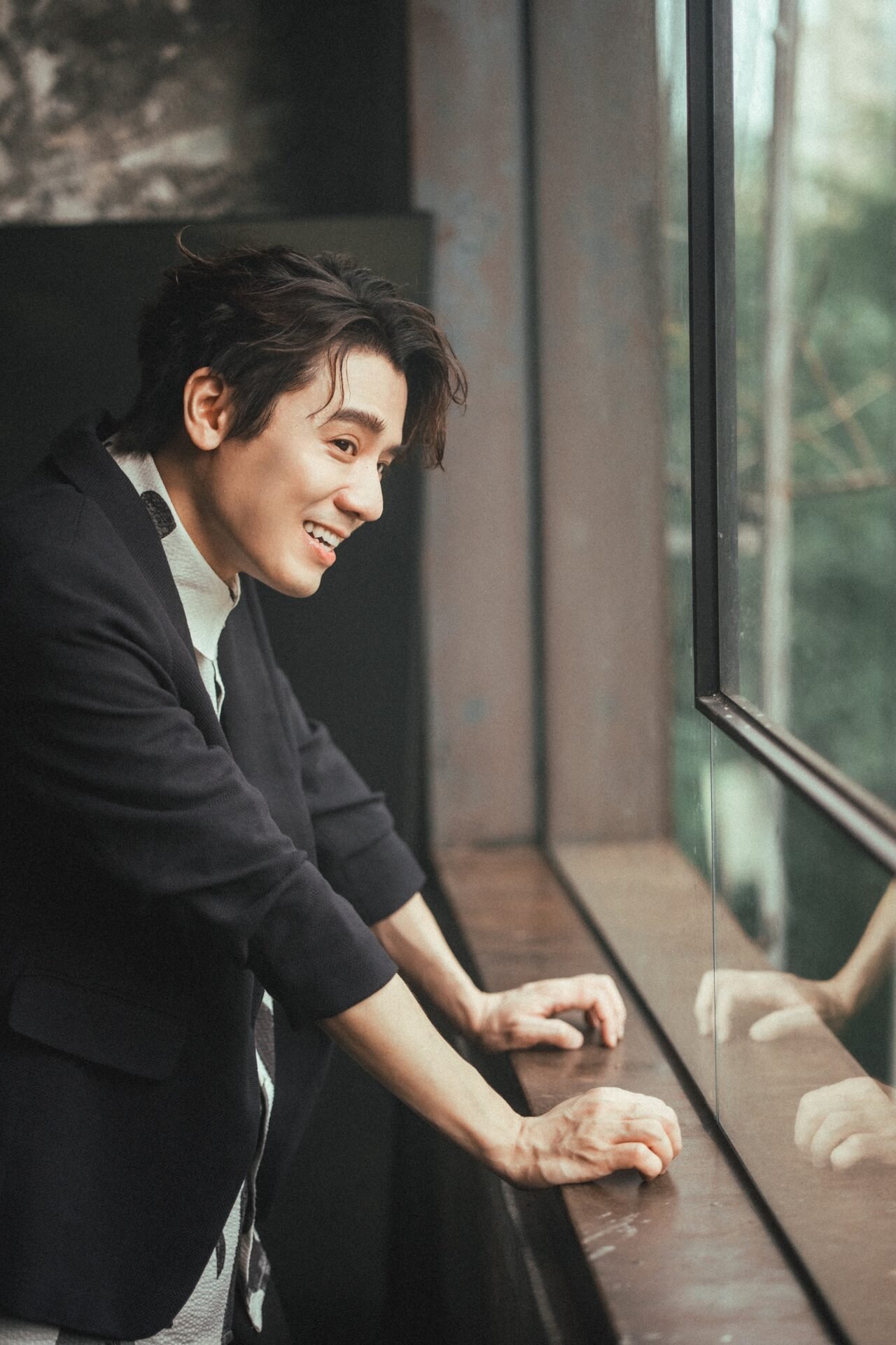 邱志宇「演而優則唱」展全能創作才華 2 演而優則唱發新單曲百口莫辯 6