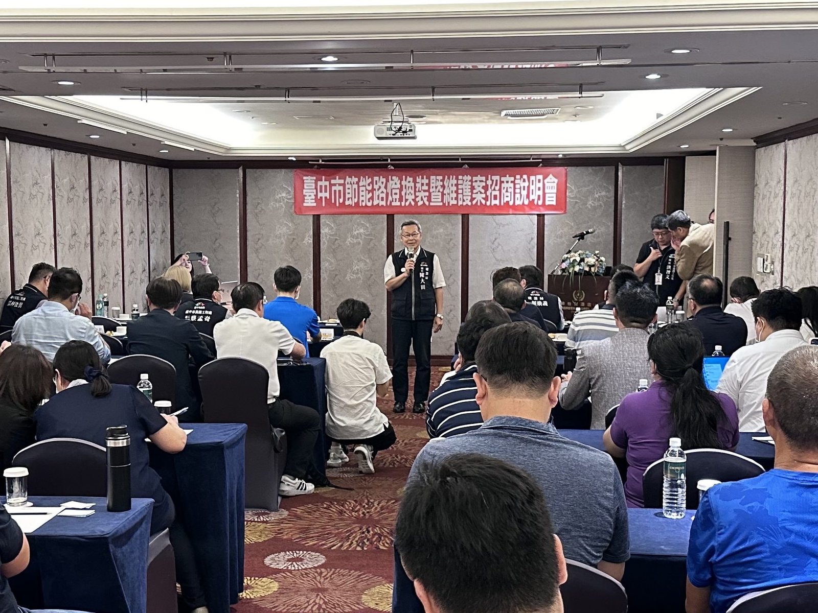 01 置頂 永續淨零新標竿 中市建設局pfi 路燈計畫掀起業界熱潮