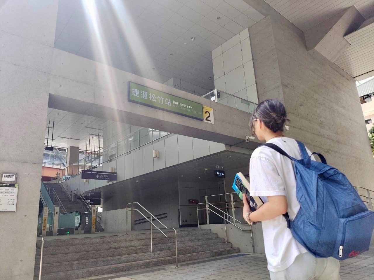 上傳中市圖臉書活動貼文 參加好禮加碼抽活動