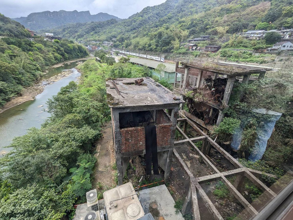 新北市歷史建築瑞芳瑞三鑛業修復及再利用工程(第二期)，預計115年6月完工。