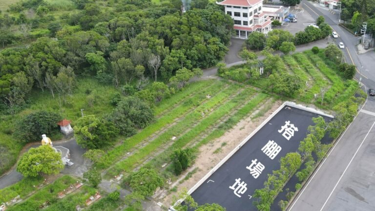 疏解治喪民眾告別場所需求 大甲殯儀館搭棚場地重整優化