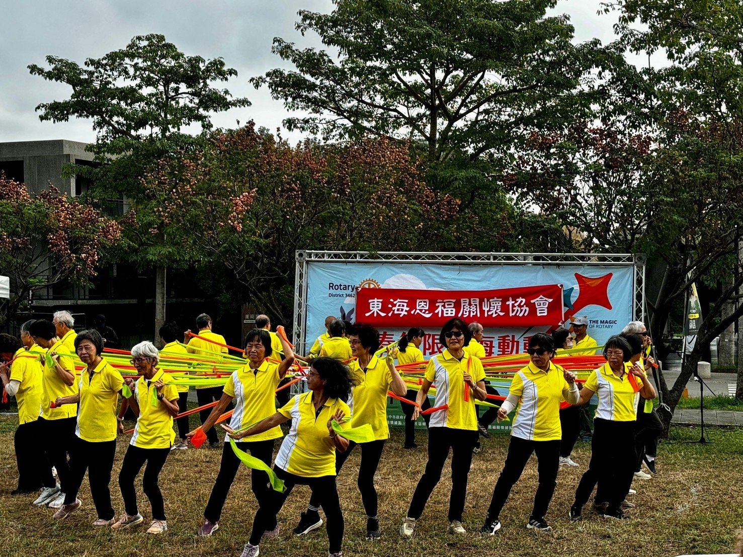 東海恩福關懷協會的演出。（葉志雲攝）