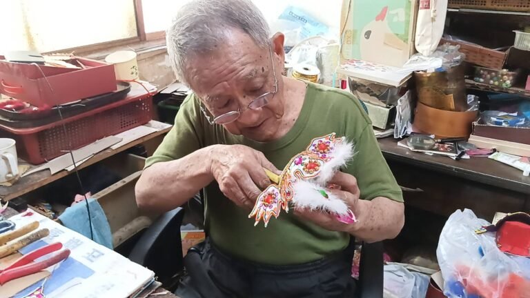 布袋戲「紅燈師」罹癌、妻離世 愁喪葬費暖心企業一手包辦 - 民生電子報 1 12