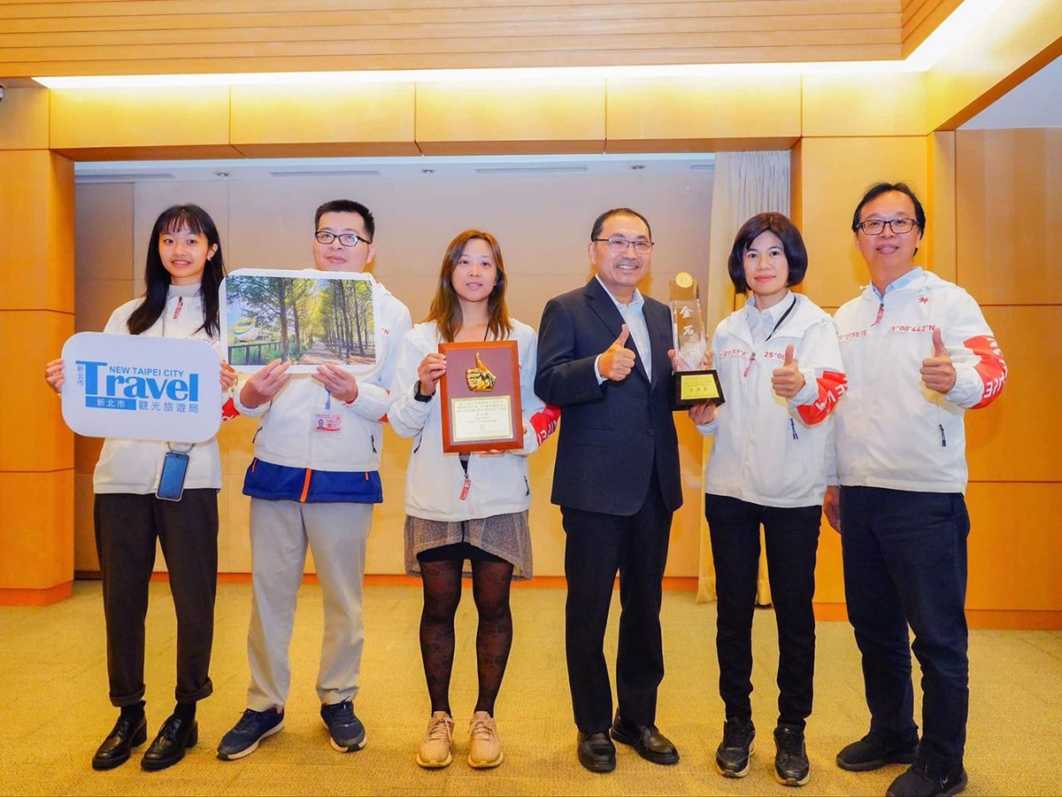 「漫遊山海線-聚落、鐵道、自行車魅力輕旅廊道景觀工程」榮獲優良公共建設優良空間活化類-規劃組「金石獎」