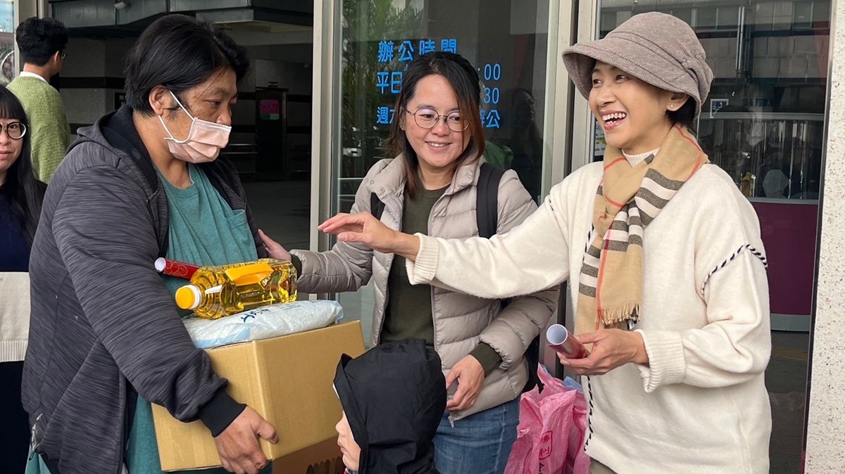 在寒風刺骨的冬日裡，無肉新生活推廣協會再次為南投埔里地區的弱勢家庭送上溫暖。