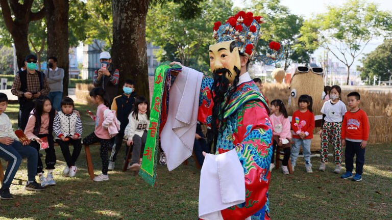 工藝中心）今年春節推出「新春逗藝－2025工藝漫活•盈滿年」系列活動