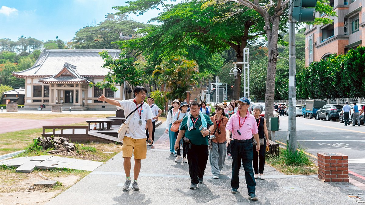 高雄觀光熱潮再升溫!五大亮點吸睛踩線 深度行程搶先體驗港都魅力 3 line oa chat 250519 211151